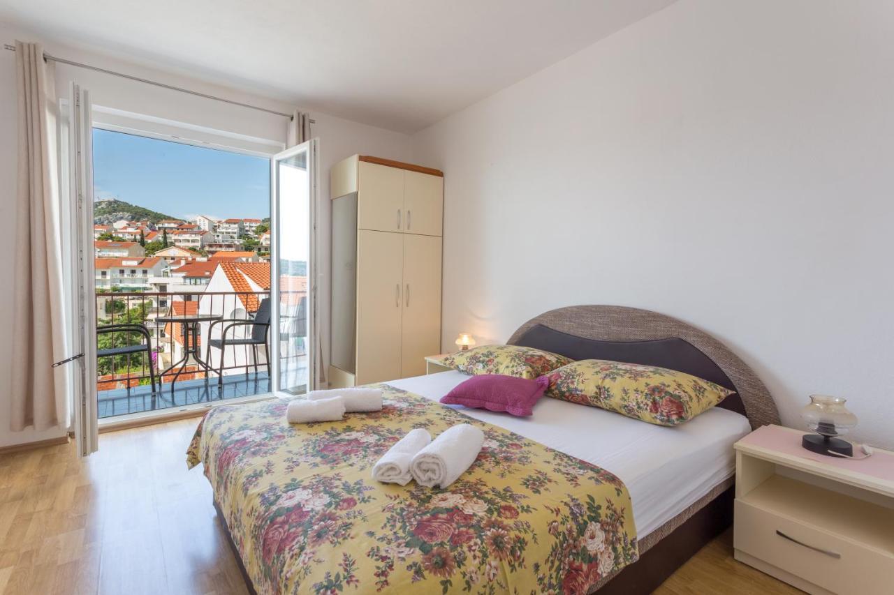Apartments Sanja Hvar Town Extérieur photo