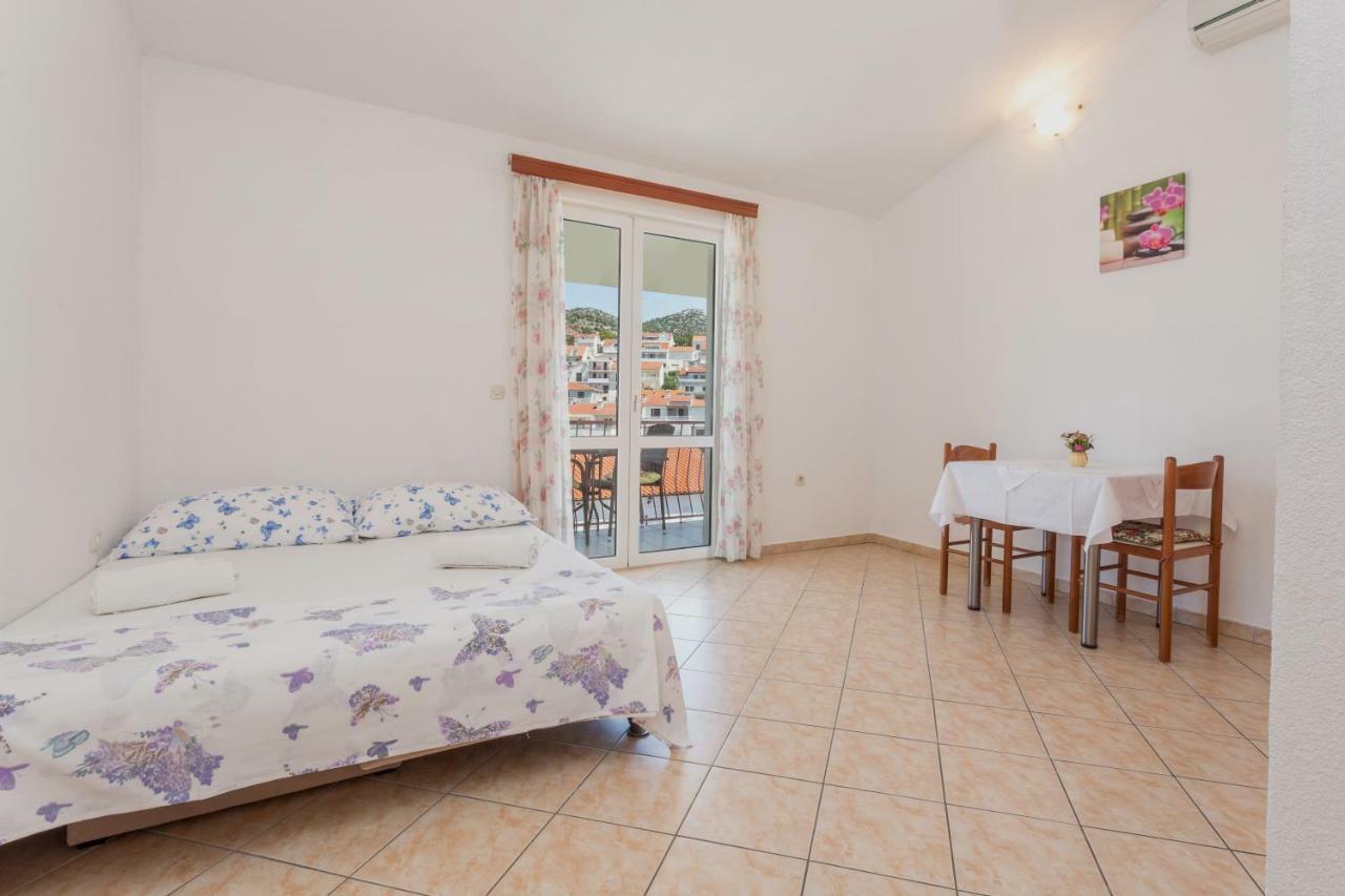 Apartments Sanja Hvar Town Extérieur photo