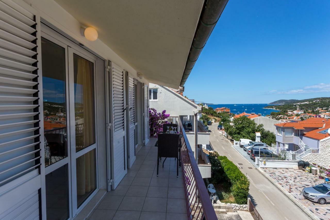 Apartments Sanja Hvar Town Extérieur photo